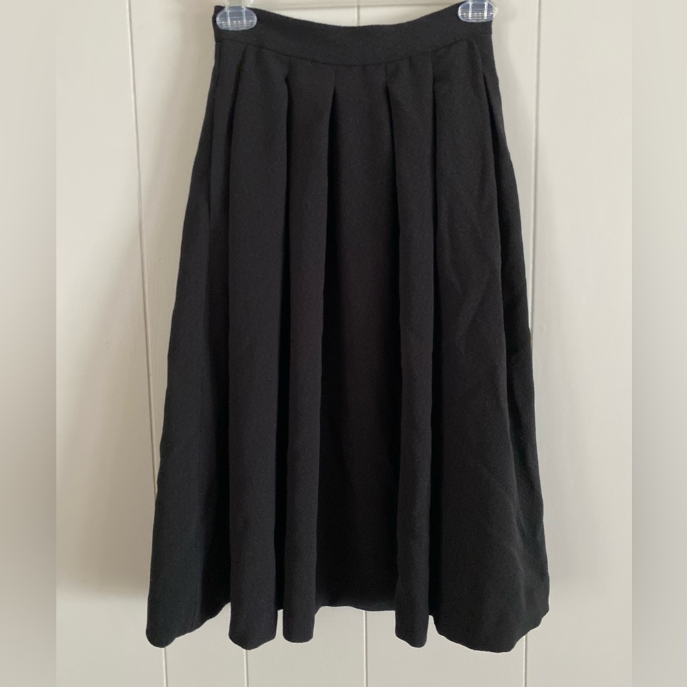 NWT H&M Twirl Skirt